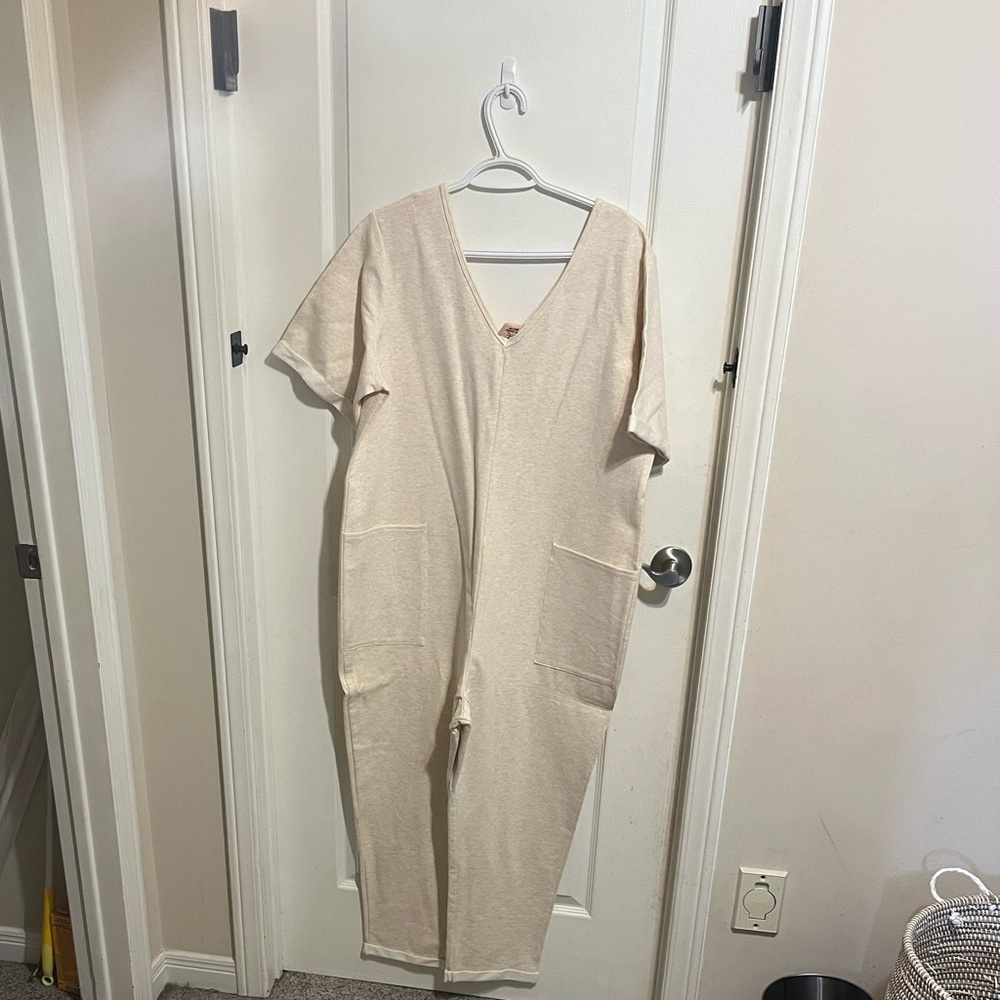 Smash + Tess Neutral V-Neck Short Sleeve Jumpsuit NWT - Picture 3 of 5